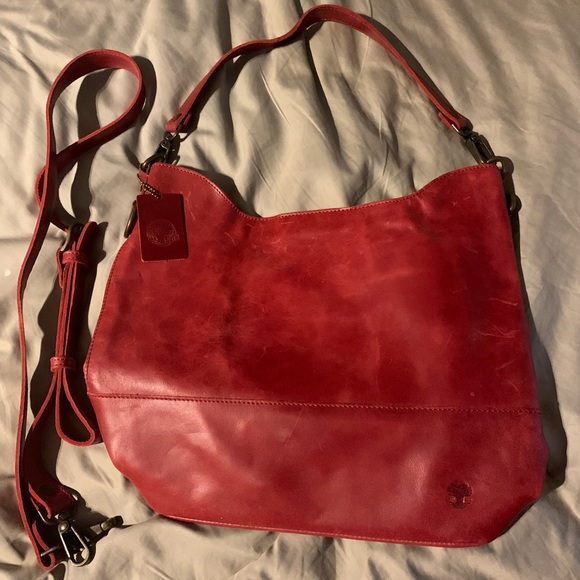 Excellent Condition Oak River Shoulder Bag with extra adjustable strap - Picture 2 of 3